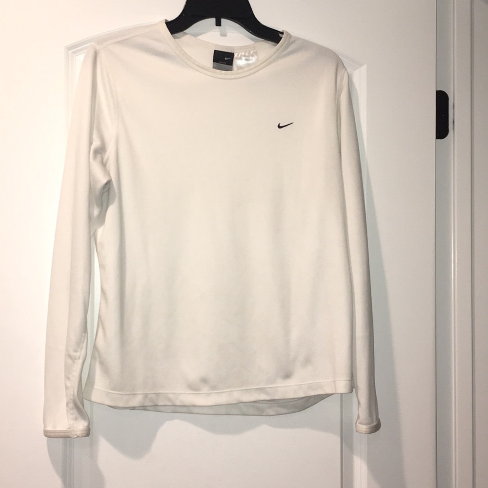 Nike long sleeve 💛